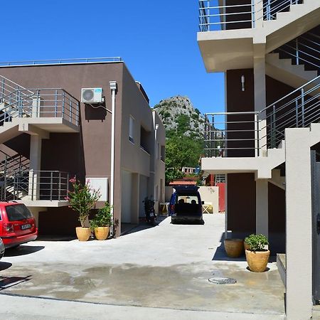 Apartments Md Lux 2 Сутоморе Екстериор снимка