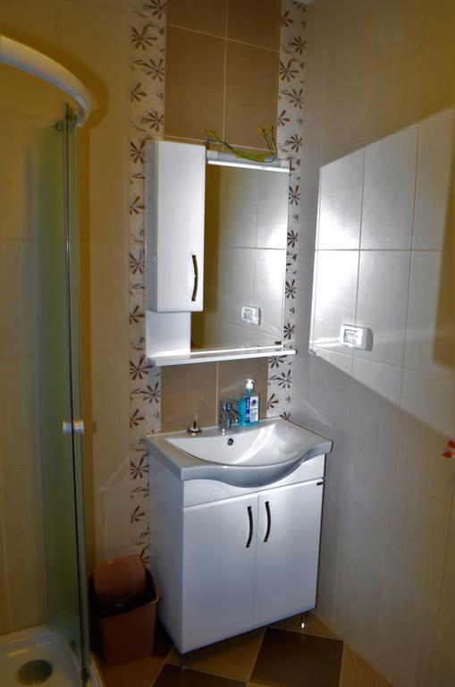 Apartments Md Lux 2 Сутоморе Екстериор снимка